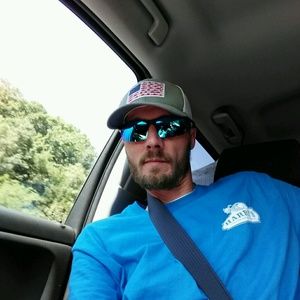 Meet your Posher, Travis